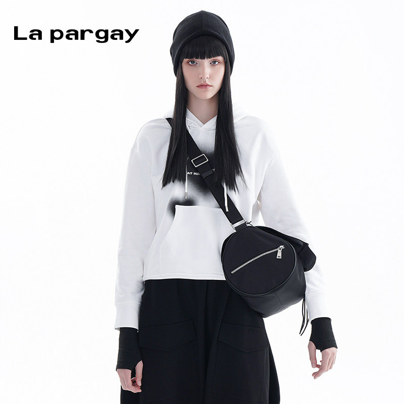 Lapargay纳帕佳26上新个性连帽卫衣女白色套头设计感休闲宽松上衣