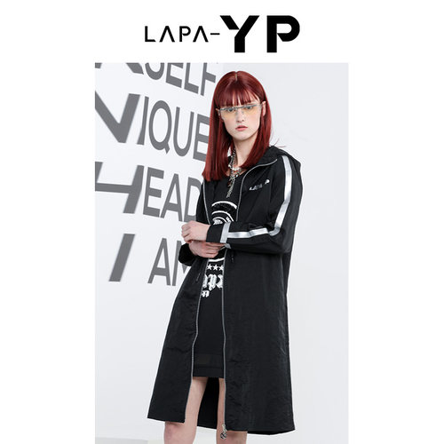 纳帕佳春季拉链带帽印花风衣