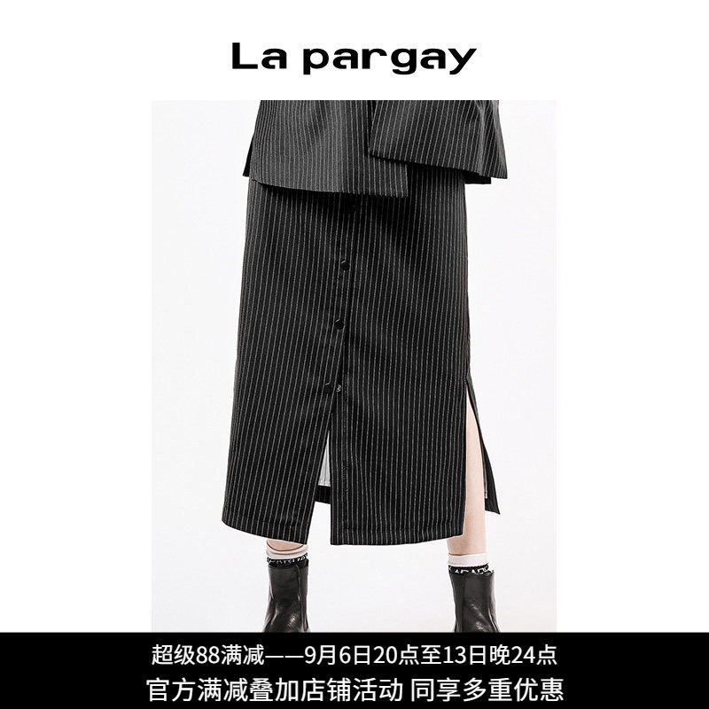 西装半身裙Lapargay时尚
