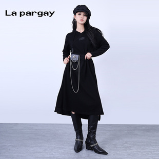 lapargay纳帕佳连帽拼接卫衣裙女2025春新款 休闲连衣裙 黑色个性