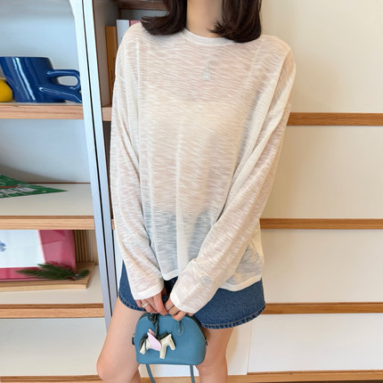 慵懒风白色长袖T恤女宽松轻薄透气棉麻罩衫防晒衫