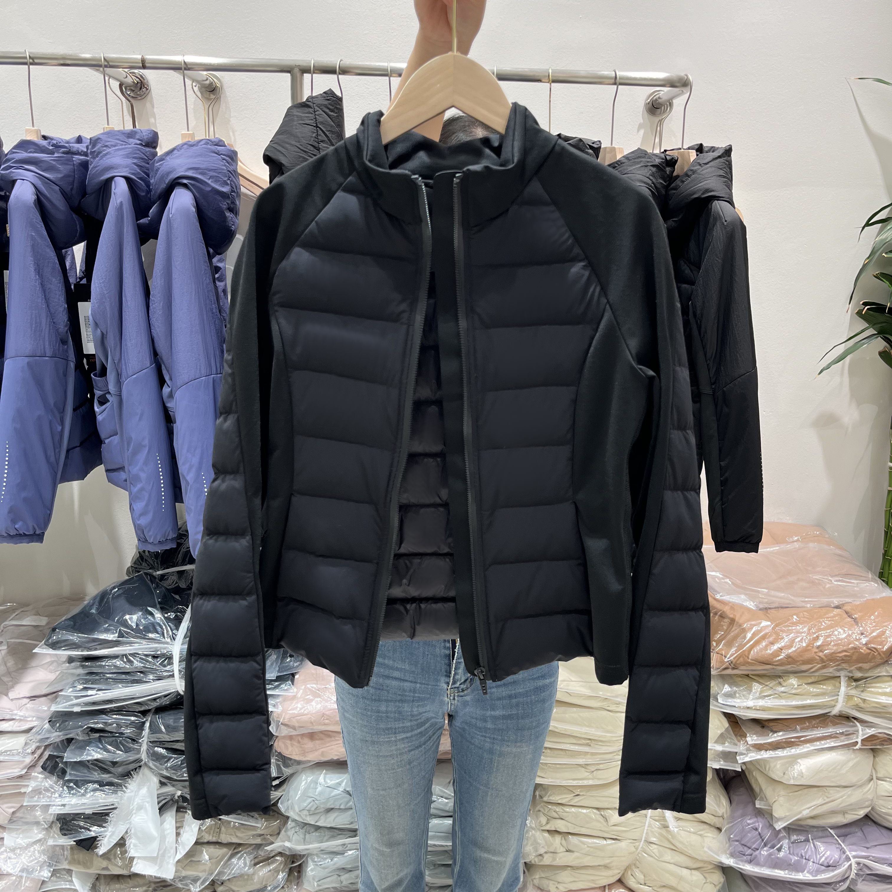 冬季新款羽绒服女短款立领修身显瘦轻薄运动瑜伽服时尚保暖外套潮