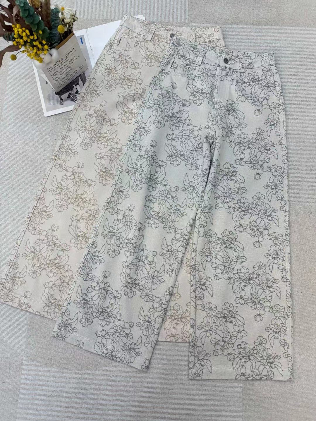 欧货2026早春新款个性时尚印花牛仔裤水墨花纹窄版直筒宽松阔腿裤,女装/女士精品,皮裤,淘宝优惠券,粉丝福利购,淘宝优惠卷