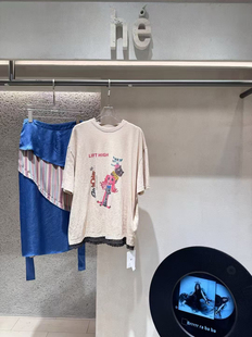 落肩袖 城市艺术馆风 high灵感印花随性时尚 Lift 小OS手绘T恤 夏季