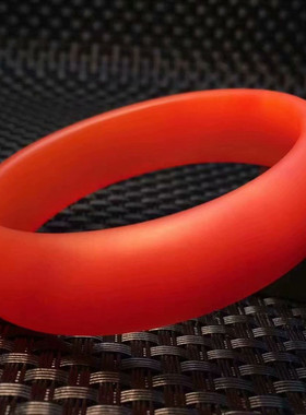 保山南红玛瑙加宽加厚满肉玉镯子