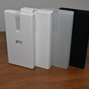 适用华为自带线全能充移动电源保护套100W充电宝硅胶防摔全包软壳