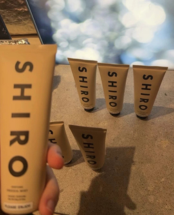 试香 SHIRO小苍兰 烟熏皮革 生活香料护手霜 保湿