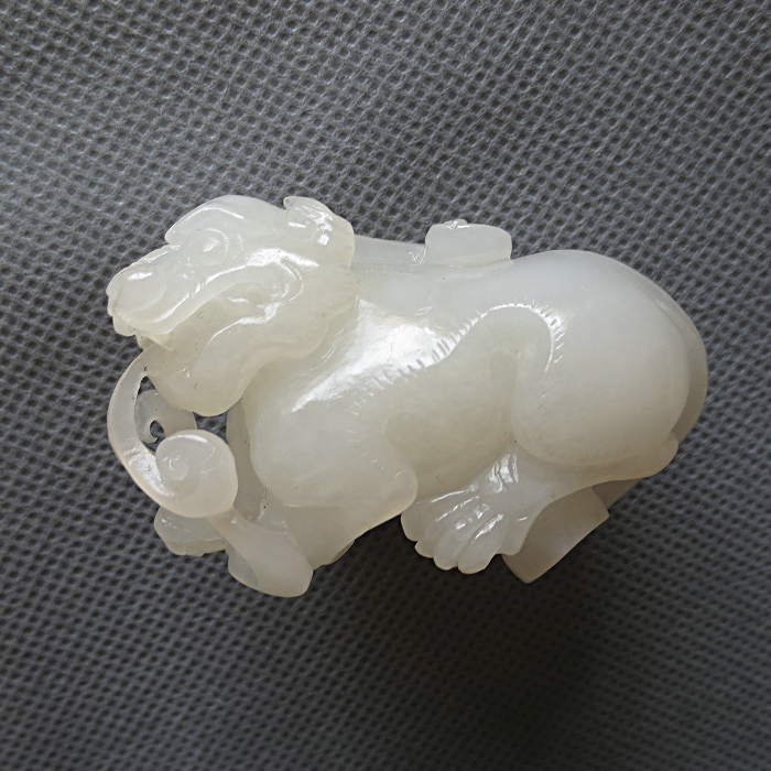 祥瑞 收藏级天然新疆和田玉羊脂白玉麒麟貔貅金蟾仿古兽把件礼品