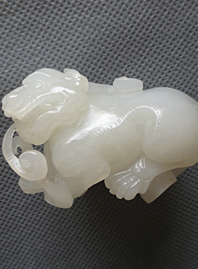 麒麟貔貅金蟾把件礼品新疆和田玉