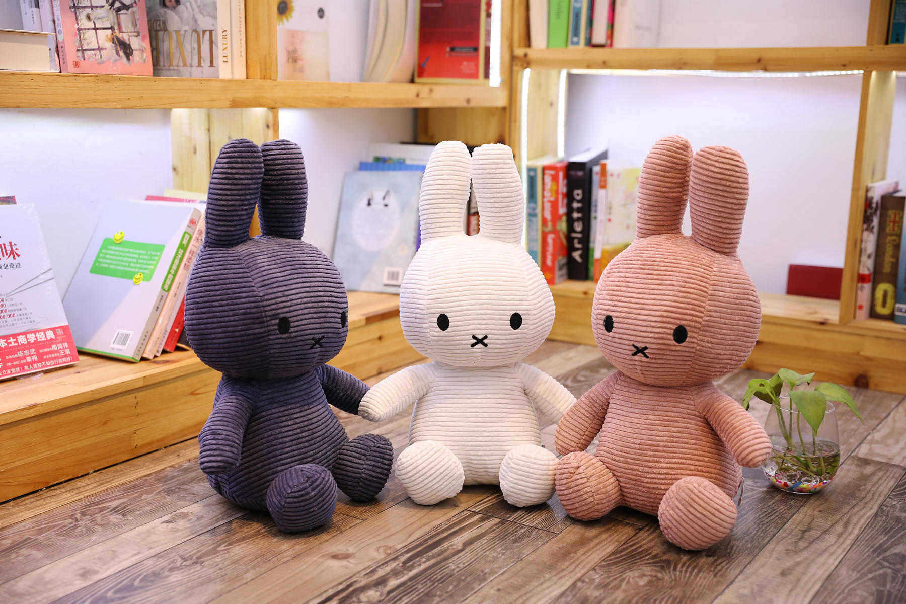 Miffy米菲 毛绒玩具毛绒公仔米菲兔公仔儿童睡觉玩偶娃娃办公室摆件沙发抱枕 图片价格品牌报价 原仓数据