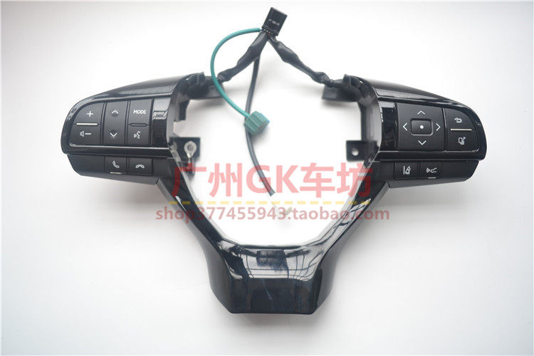霸道锐志酷路泽凌志雷克萨RX ES200h LX GS音响多功能方向盘按键
