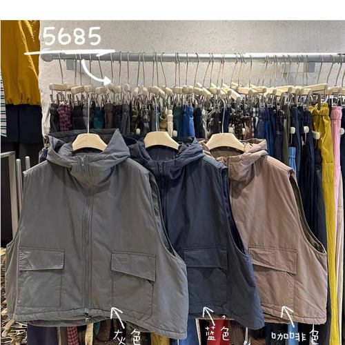 WE女装5685秋冬韩版工装抽绳宽松大码胖mm慵懒休闲风连帽棉服马甲