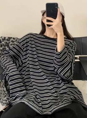 大7女装78331秋冬季新品宽松大码胖mm慵懒休闲风条纹圆领T恤上衣