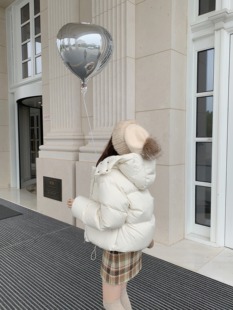 2色可爱韩妹蓬松保暖温柔面包连帽羽绒服女外套 BLUEmiu系奶球