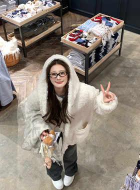 FF BLUE 奶兔糖 温柔百搭白色羊羔毛厚外套中长款连帽毛毛上衣女