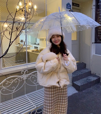 羽绒服白色可拆卸连帽