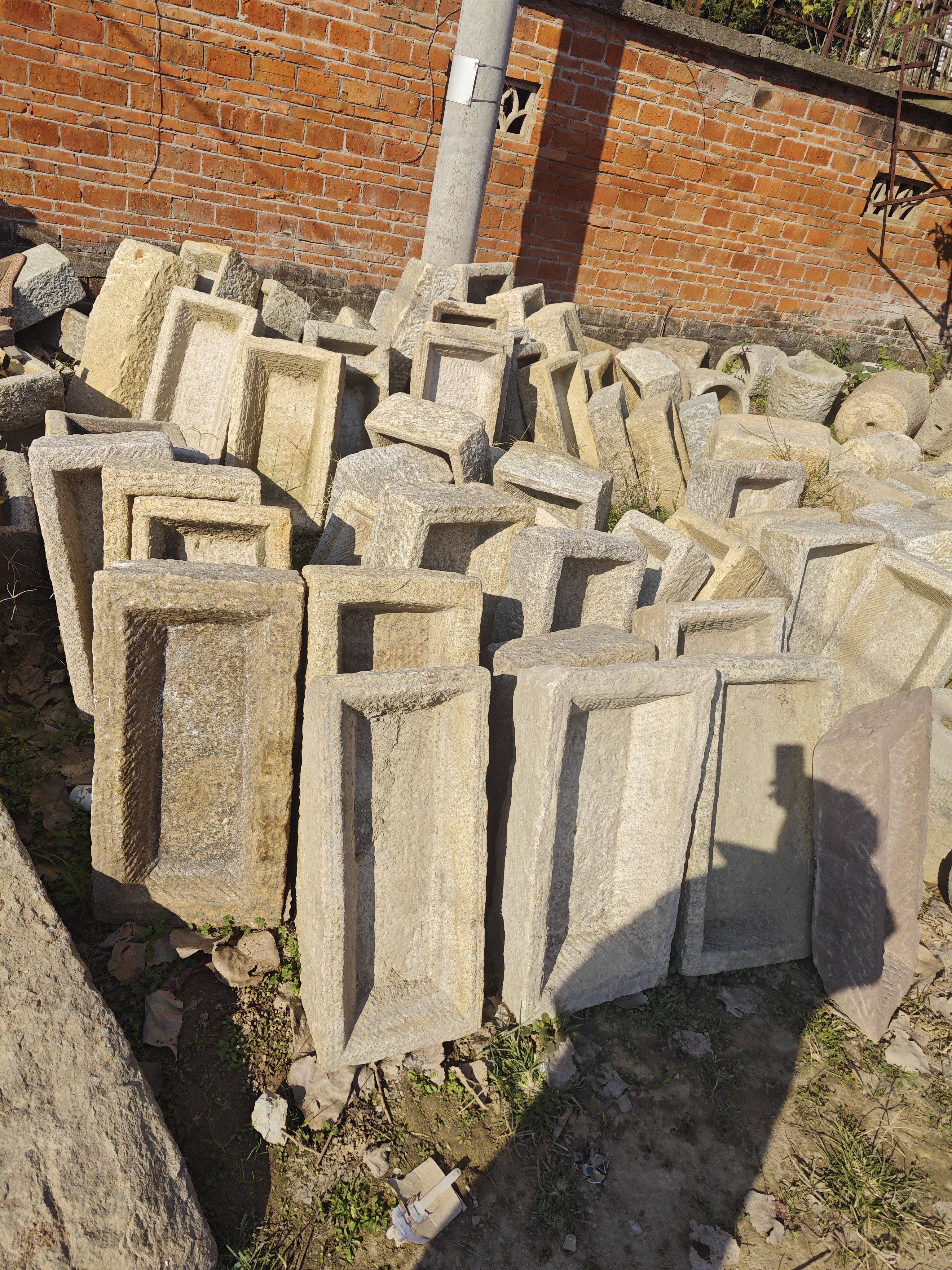 农村老旧石槽养鱼缸改洗手池循环水流水组合民间猪槽马牛槽洗手盆