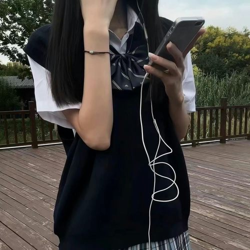JK马甲原创日系学院风背心