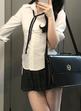 【神仙club】纯欲辣妹短袖衬衣刺绣设计感条纹收腰衬衫修身学院风