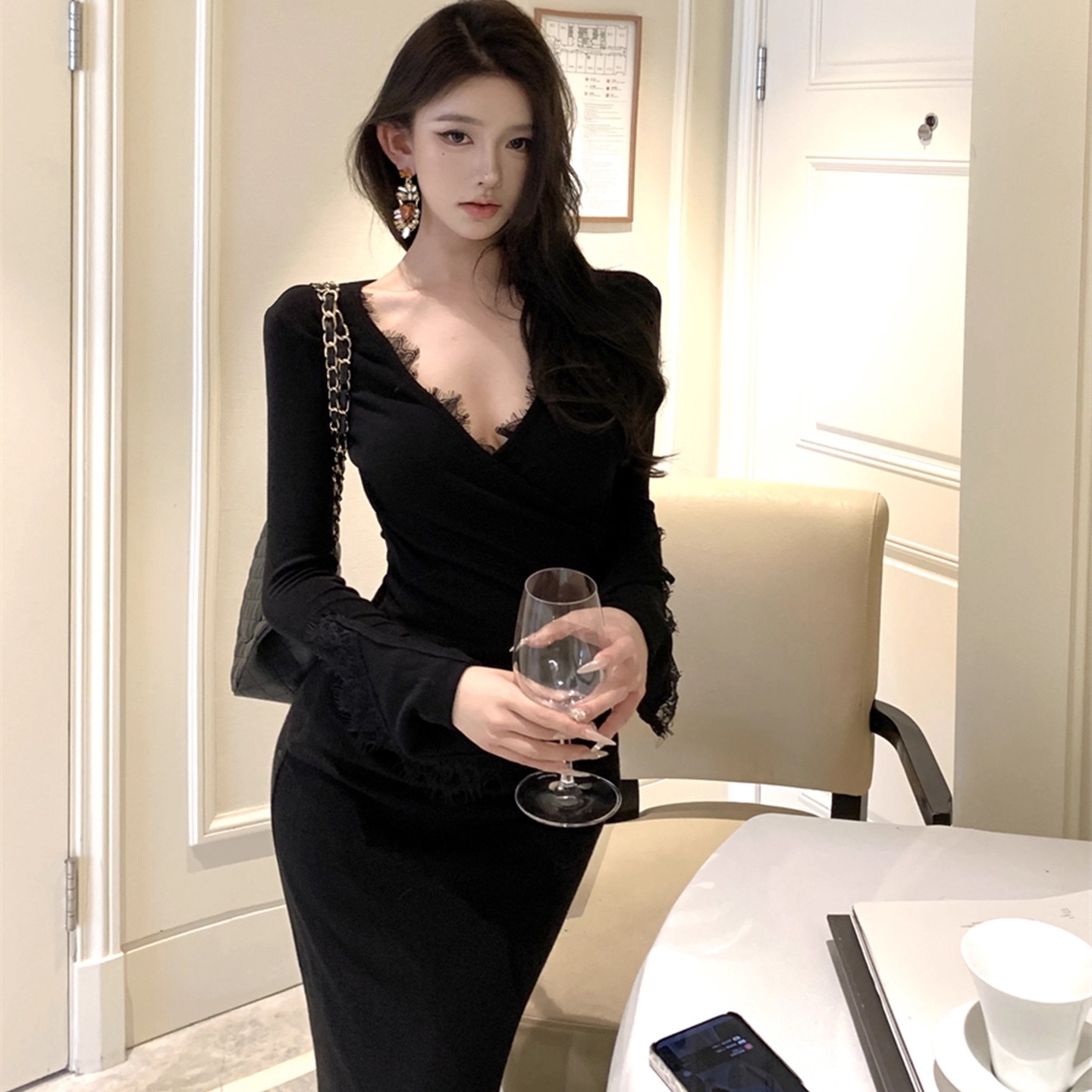 v领长袖连衣裙修身收腰鱼尾长裙