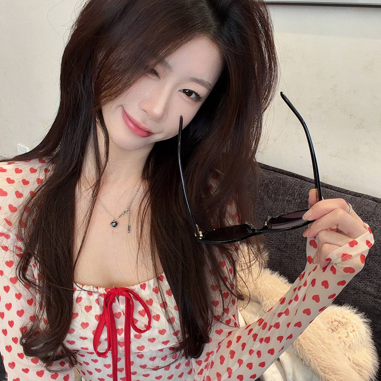 圣诞巴菲波点绑带低领长袖T恤女