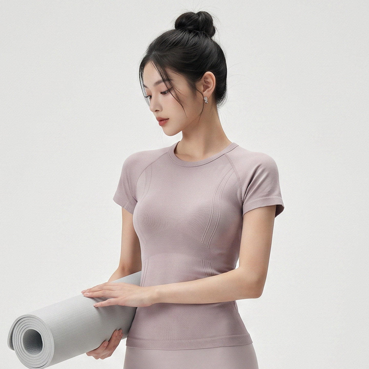 夏款女修身显瘦普拉提瑜伽服跑步速干运动T恤轻薄透气健身衣短袖