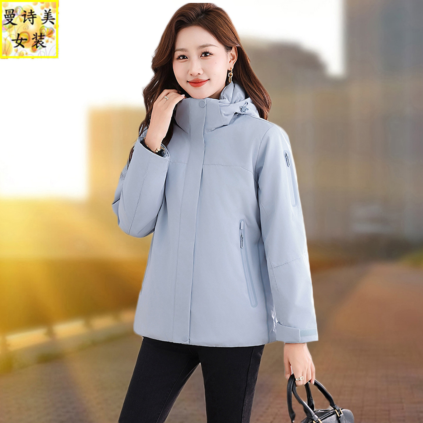 休闲冲锋衣女士2025新款宽松时尚大码户外防风妈妈装洋气棉服外套