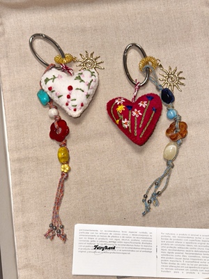 刺绣毛毡爱心包包挂件复古手工钥匙扣波西米亚miu系编织绳挂饰ins