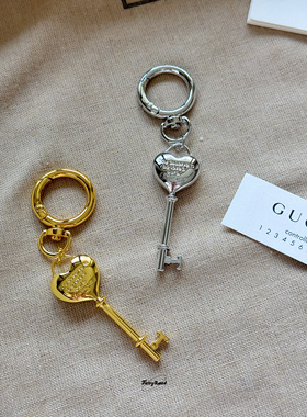 韩国ins质感情侣金色银色爱心钥匙扣包挂件少女心小众配饰个性酷