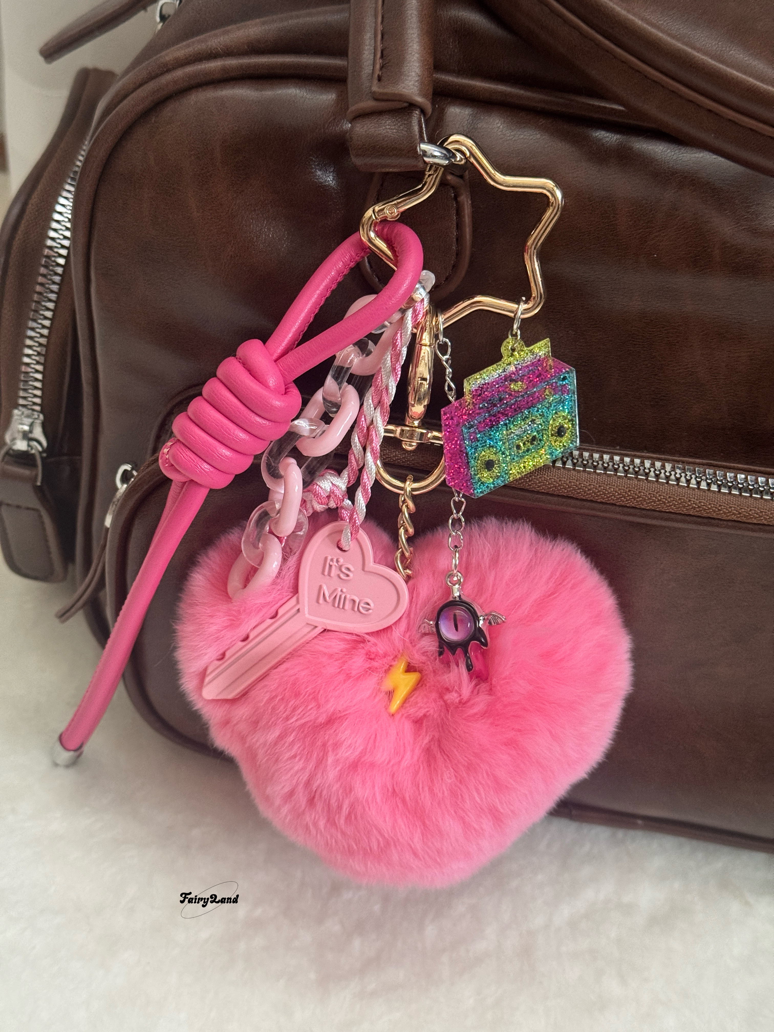 原创獭兔毛爱心毛绒闪电挂件自制汪苏泷周边创意钥匙扣粉色小怪兽