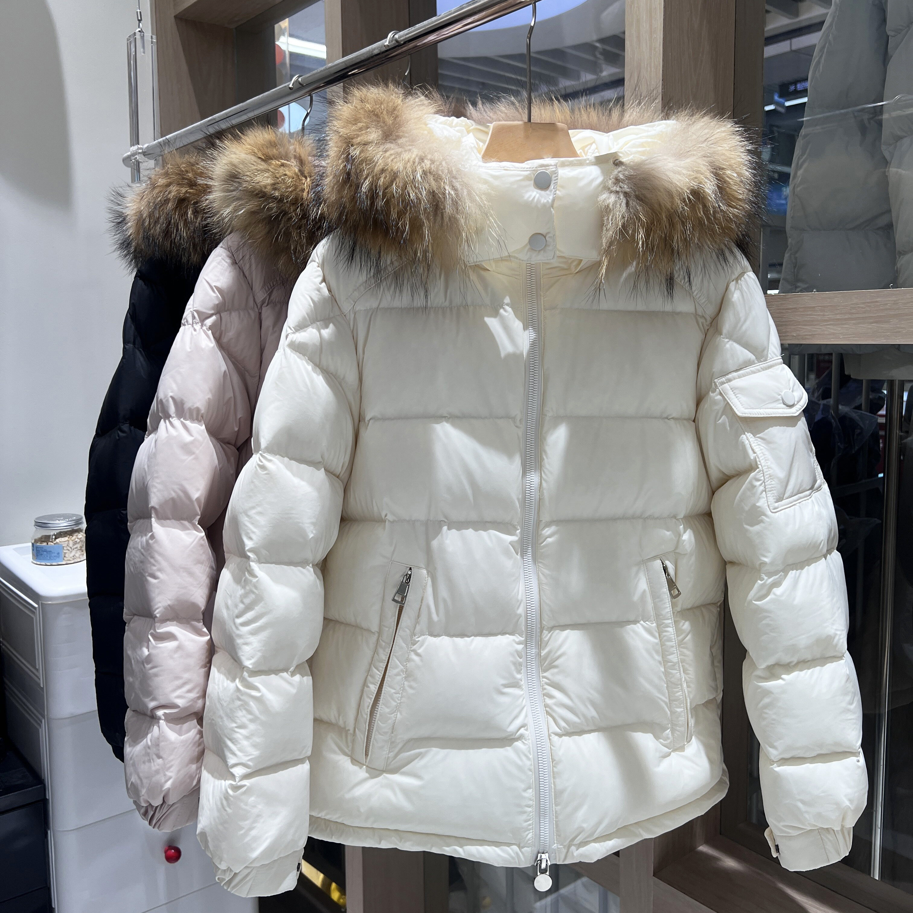 貉子大毛领90%绒子情侣羽绒服