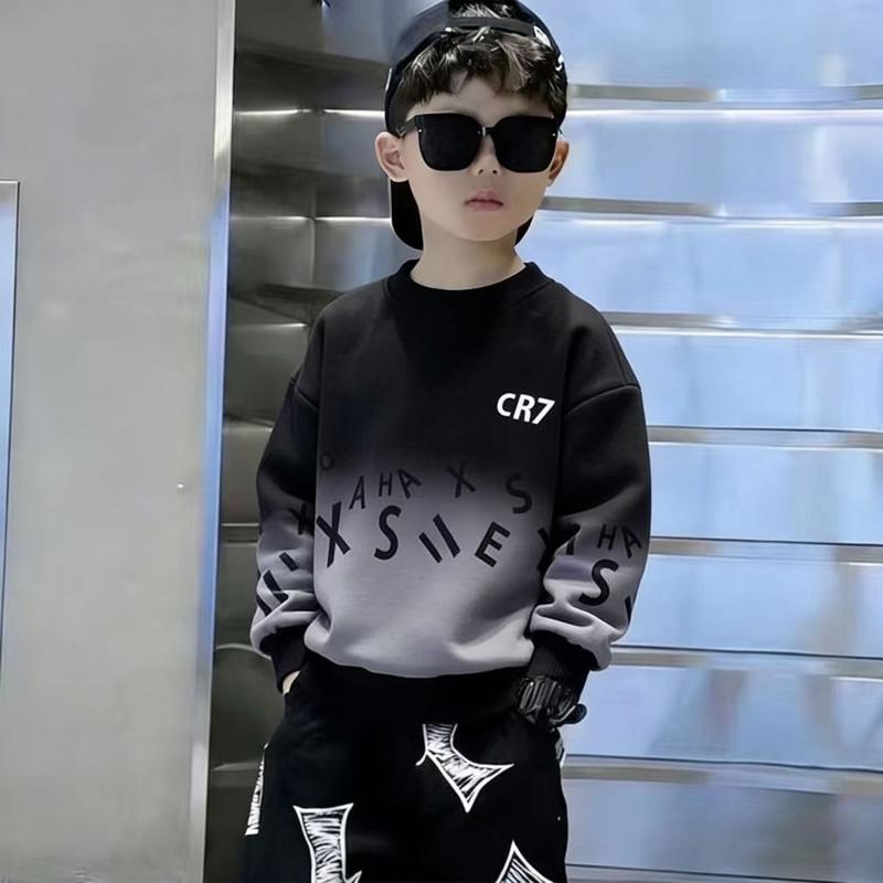 中大童春秋休闲圆领卫衣 蓝黑渐卫衣/绒衫