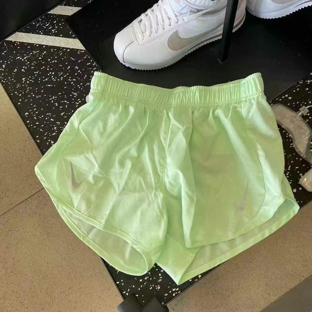 Nike耐克 DRI-FIT女子马拉松跑步运动速干梭织短裤三角内衬DD5936