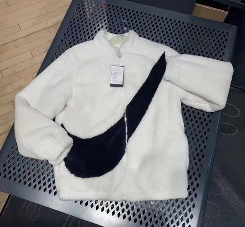 Nike 秋冬大童或女子大勾立领 羊羔绒夹克保暖外套DV0303 DV6207