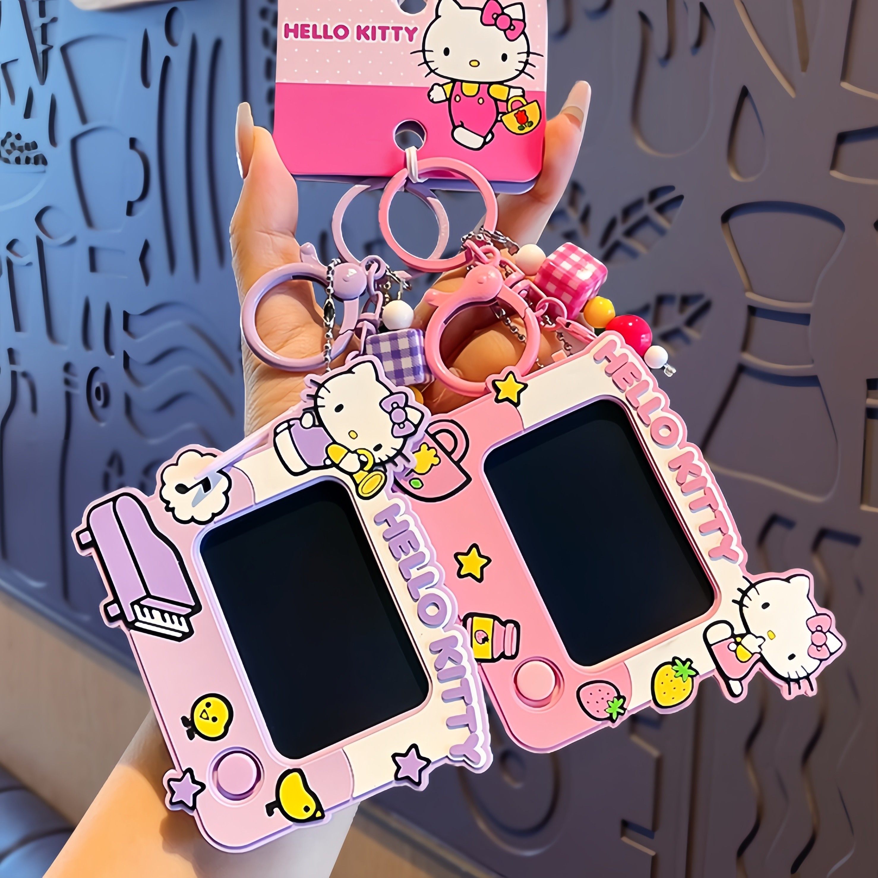 正版三丽鸥hellokitty卡通涂鸦画板书包挂件KT儿童玩具汽车钥匙扣