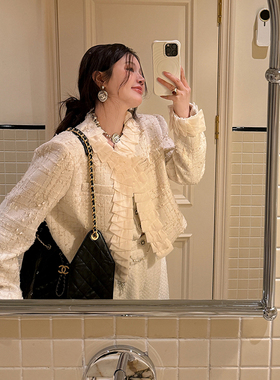 IUIU阿晶家 邂逅香香小公主 纯手工花边小香复古摩登气质短外套