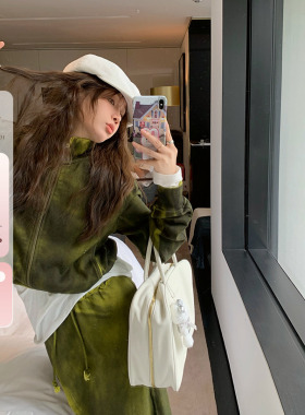 IUIU ONLINE 脏绿色做旧卫衣套装毛边高腰半身裙宽松显瘦长袖外套