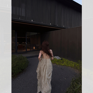 新款 IUIU阿晶家 美裙子女夏季 江南赶春 挂脖露背连衣裙 河倾月落