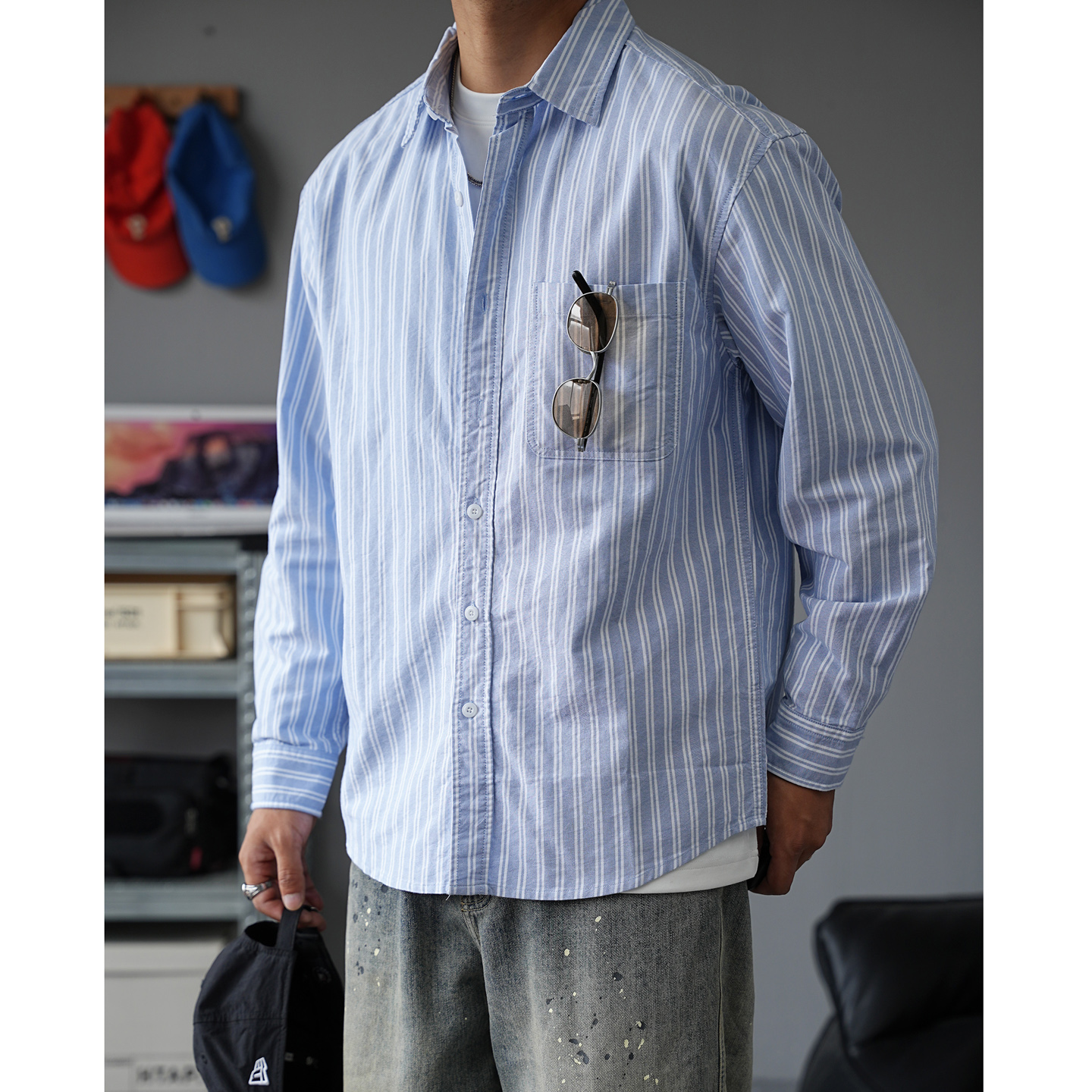 浅蓝色条纹衬衫男款宽松通勤