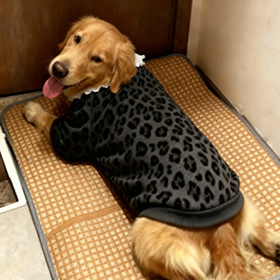 25狗狗新款 衣服防冻黑灰豹纹白色领口秋冬两脚衣金毛萨摩保暖