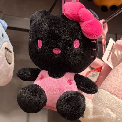 黑粉hellokitty公仔黑皮挂件