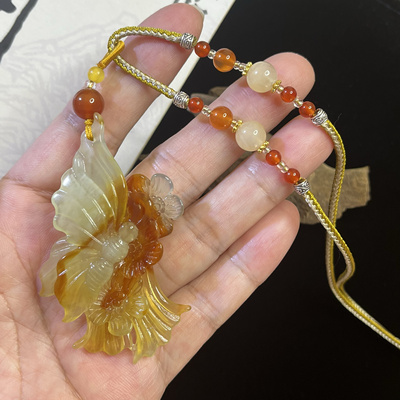天然岫玉吊坠蝶恋花玉俏色锁骨坠原物实拍正品A货花玉蝴蝶小挂件