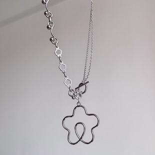 日韩系ins风可爱金属线条花朵螺旋ot扣项链小众y2k复古甜酷叠戴
