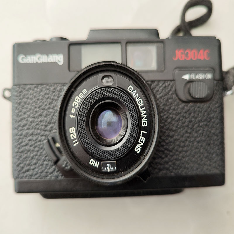 古董相机收藏品甘光JG304C旁轴相机135胶卷相机怀旧收藏陈列