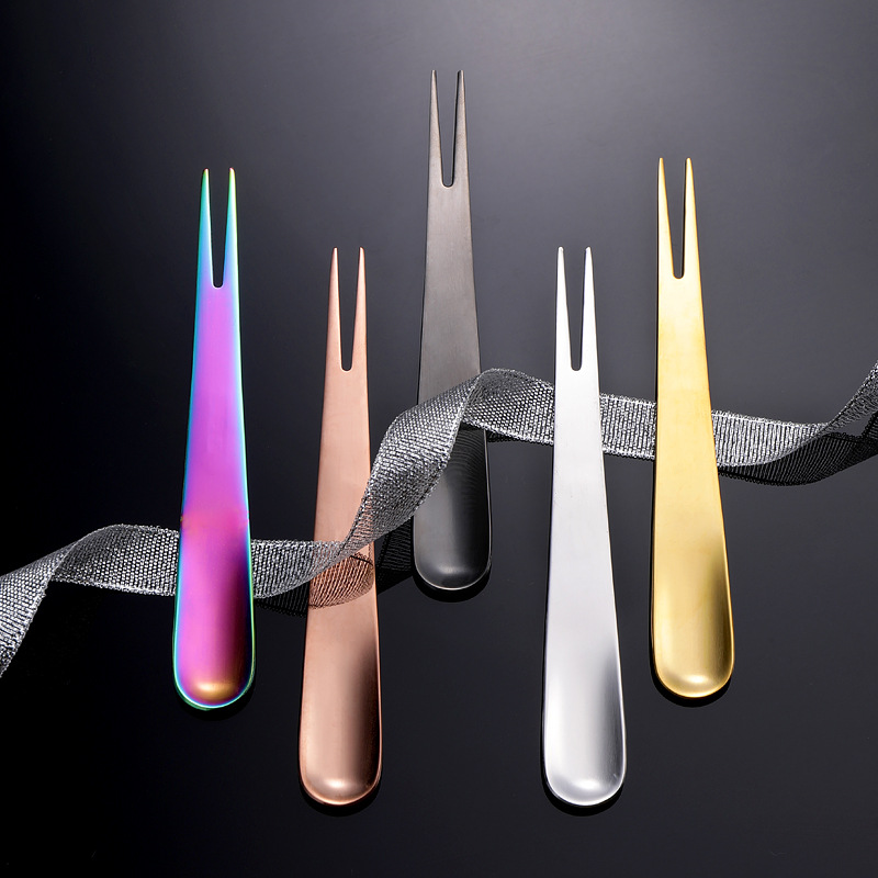 多功能酒店镀金色蛋糕沙拉水果叉