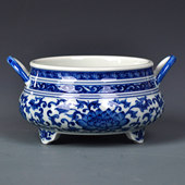 清乾隆仿古手绘青花缠枝莲纹三足香炉 古典供奉佛具用品摆件 中式