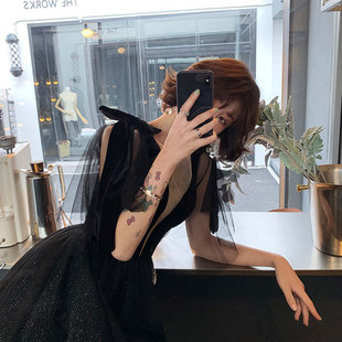 冬季2024年新款法式赫本风小黑裙金丝绒高级感连衣裙女礼服长裙