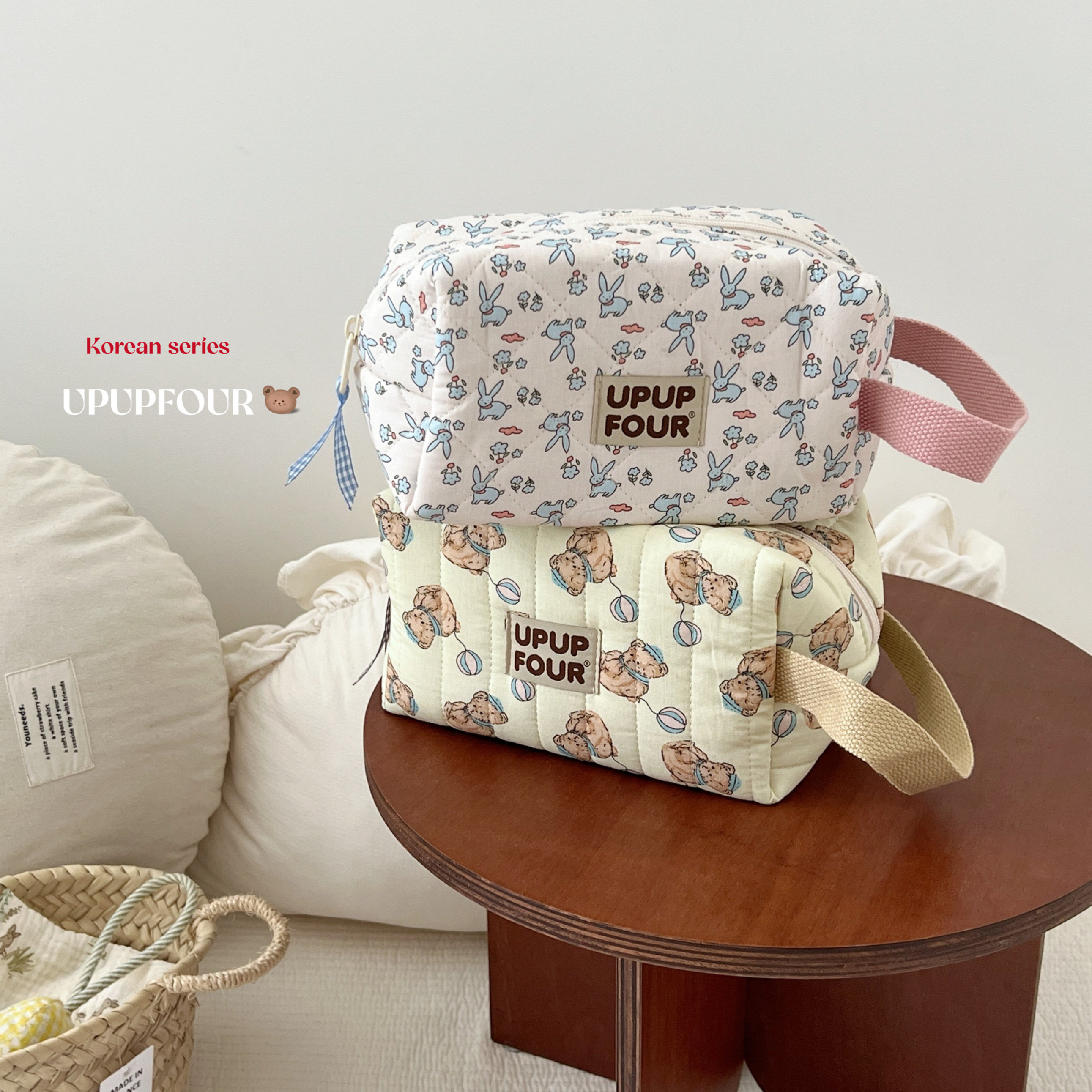 upupfour出口尿布收纳外出宝宝衣物袋绗缝奶瓶妈咪推车挂包化妆包