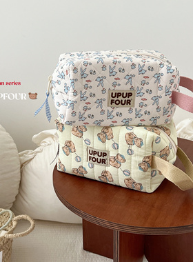 upupfour出口尿布收纳外出宝宝衣物袋绗缝奶瓶妈咪推车挂包化妆包