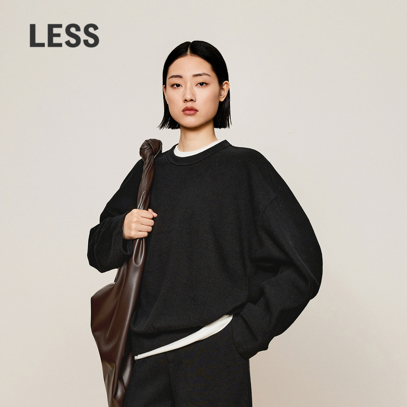 【0压系列】LESS宽松落肩袖上衣女舒适随性休闲套头卫衣2O0410930